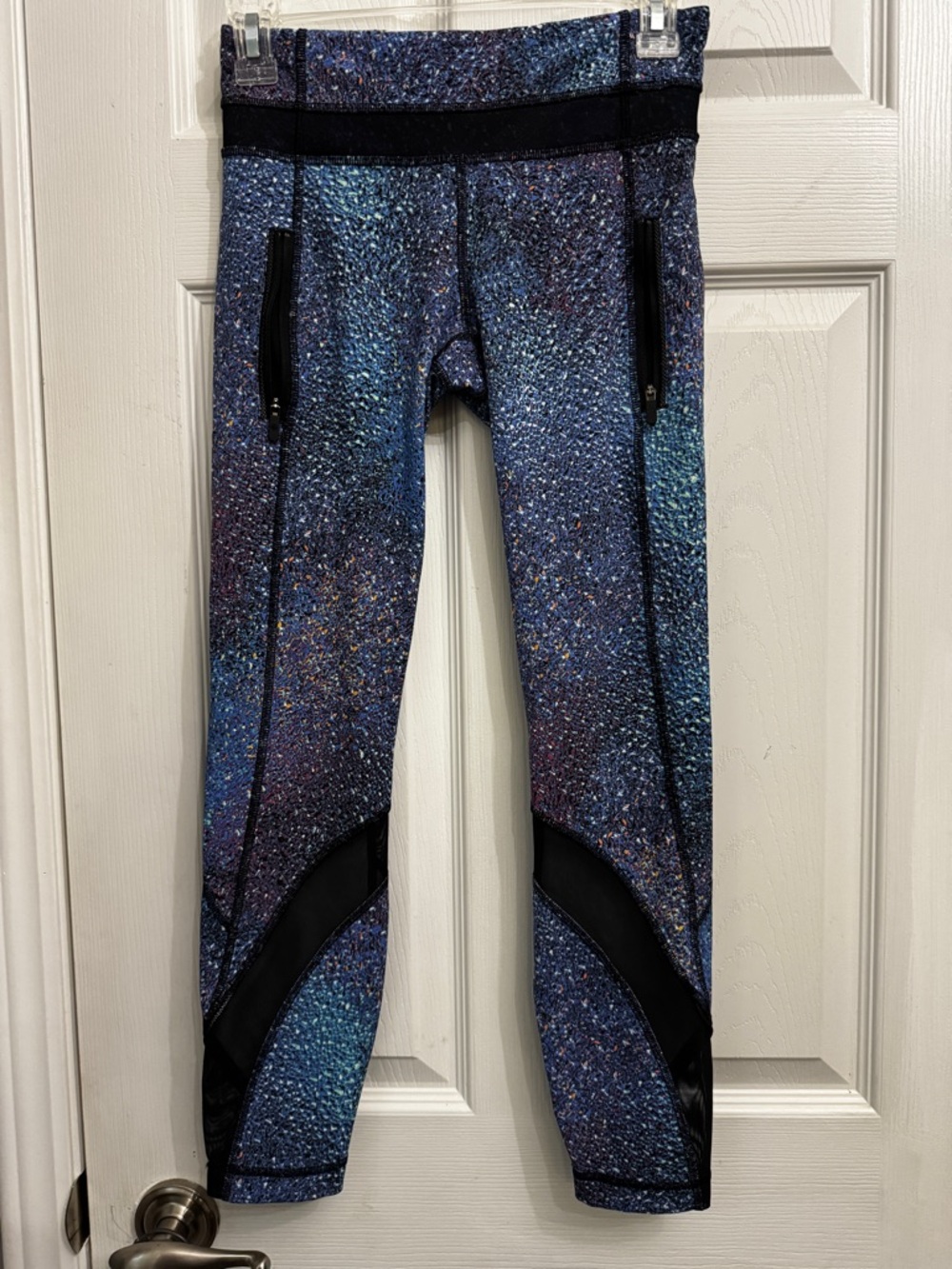 Lululemon size 4 Galaxy Print Active Leggings - Blue